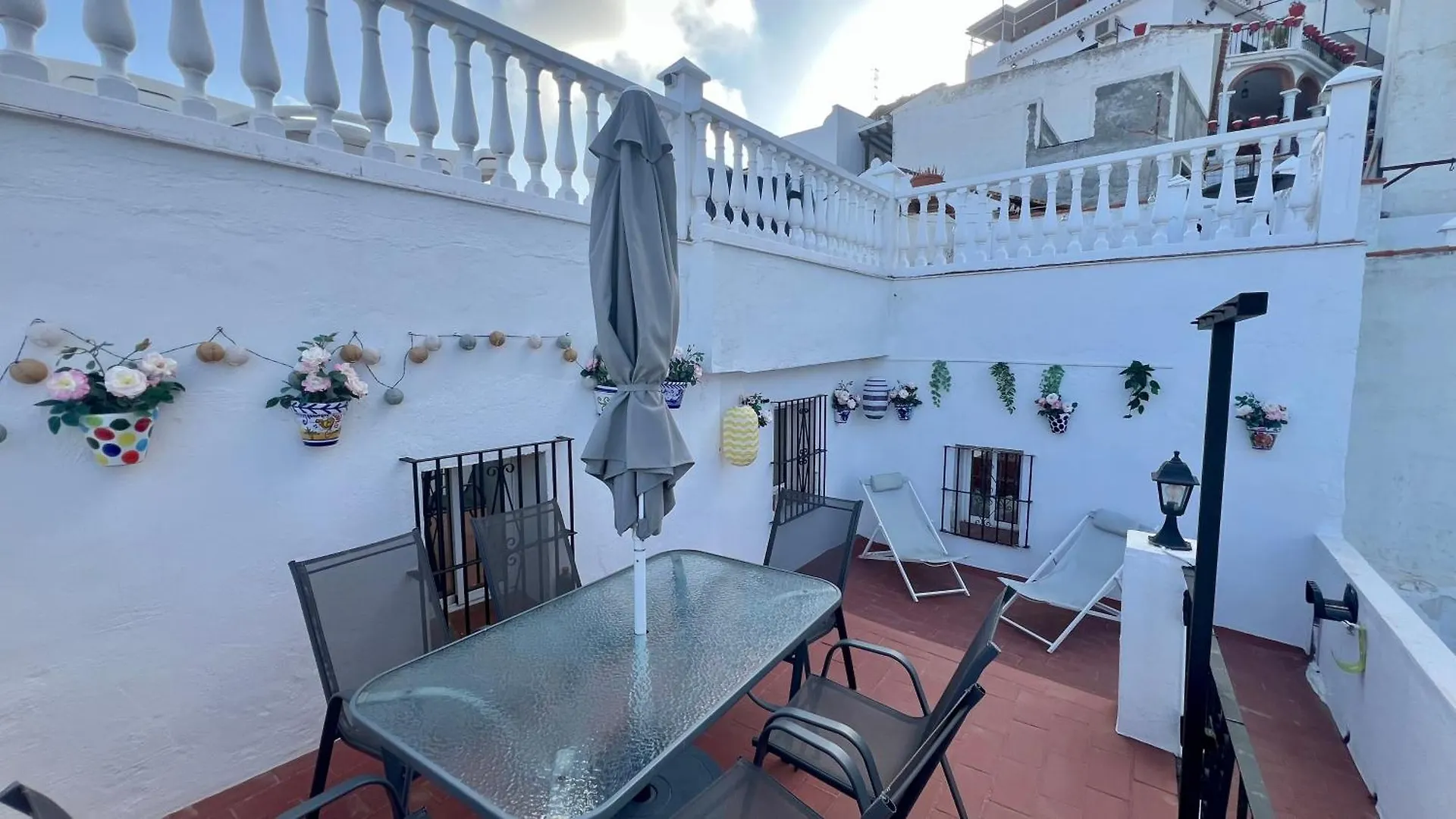 מיחאס Cozy Historical Andalusian 3Br House Peachy Stays ספרד