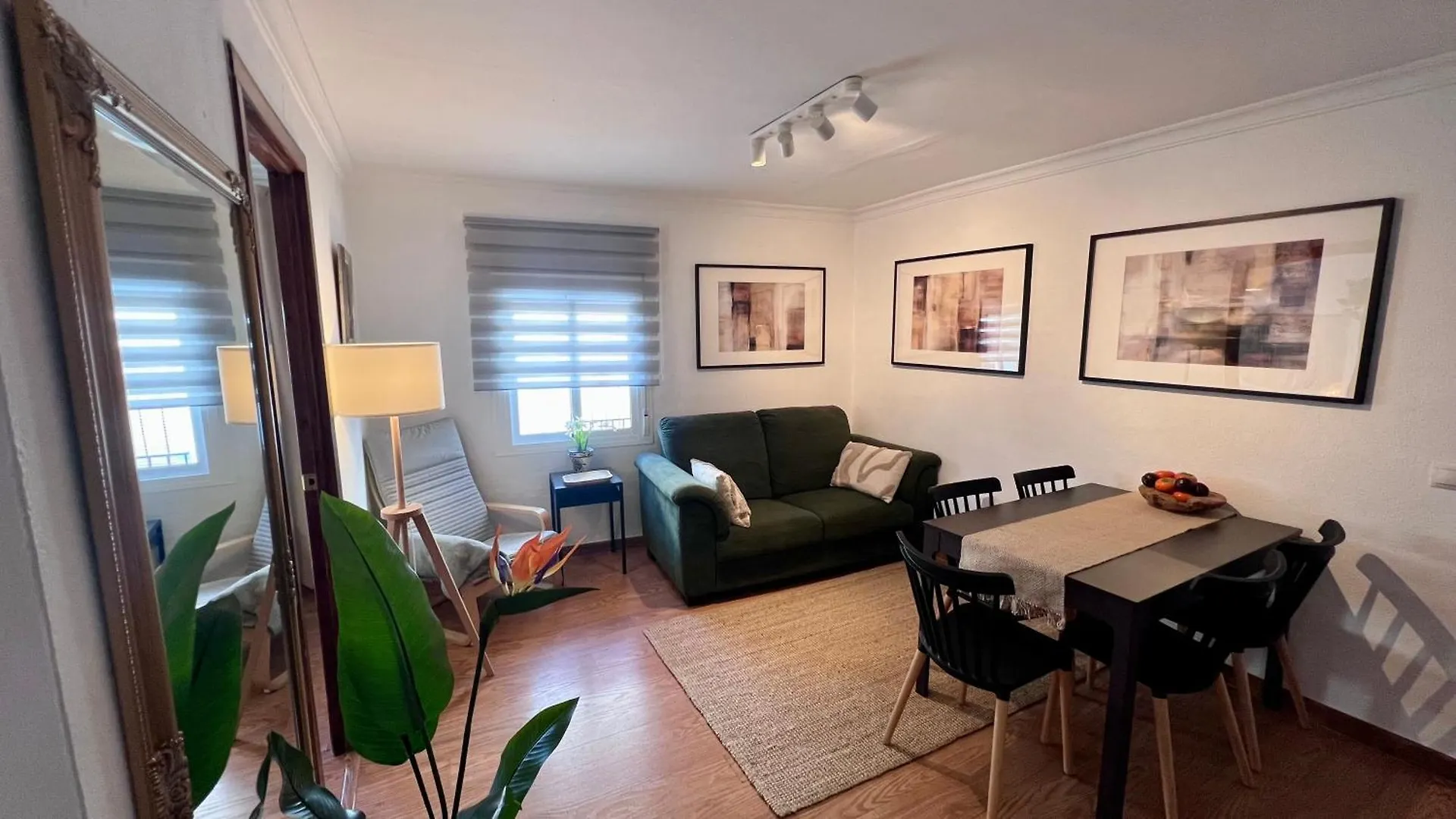 Cozy Historical Andalusian 3Br House Peachy Stays 米哈斯